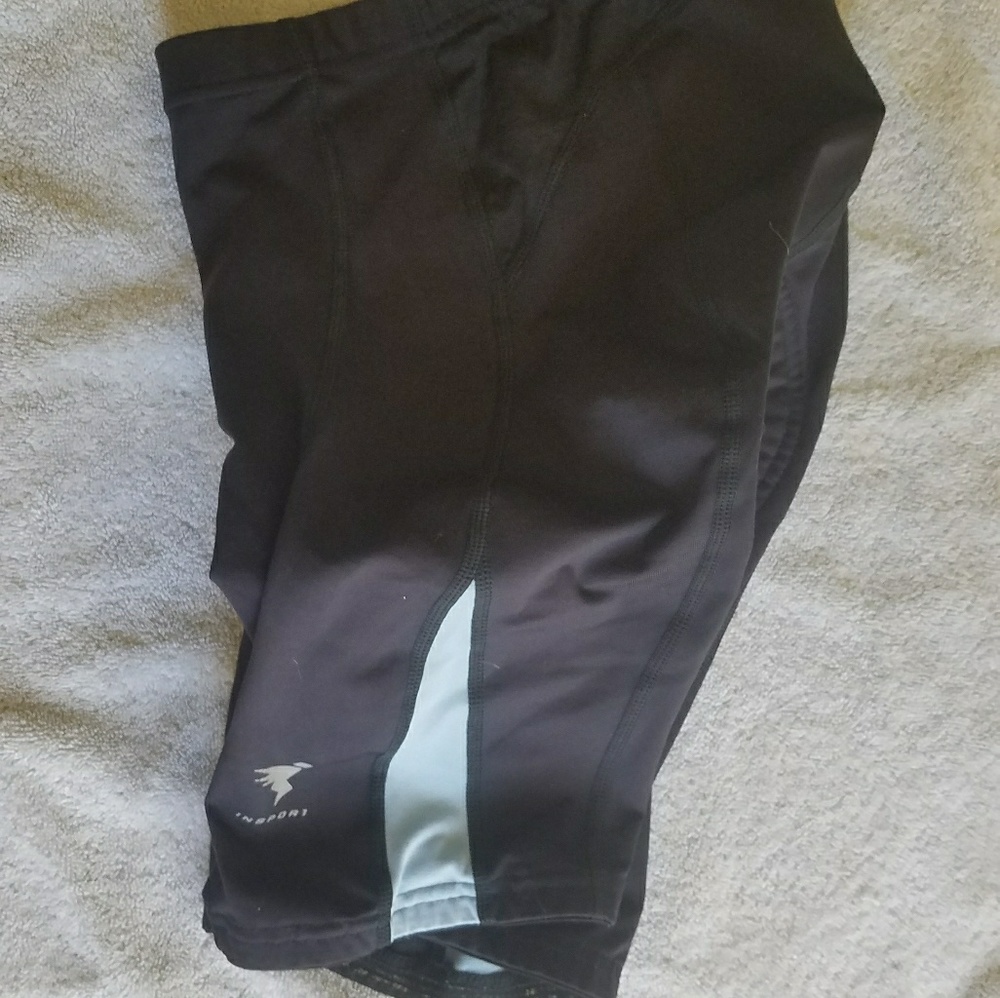 Cycling shorts